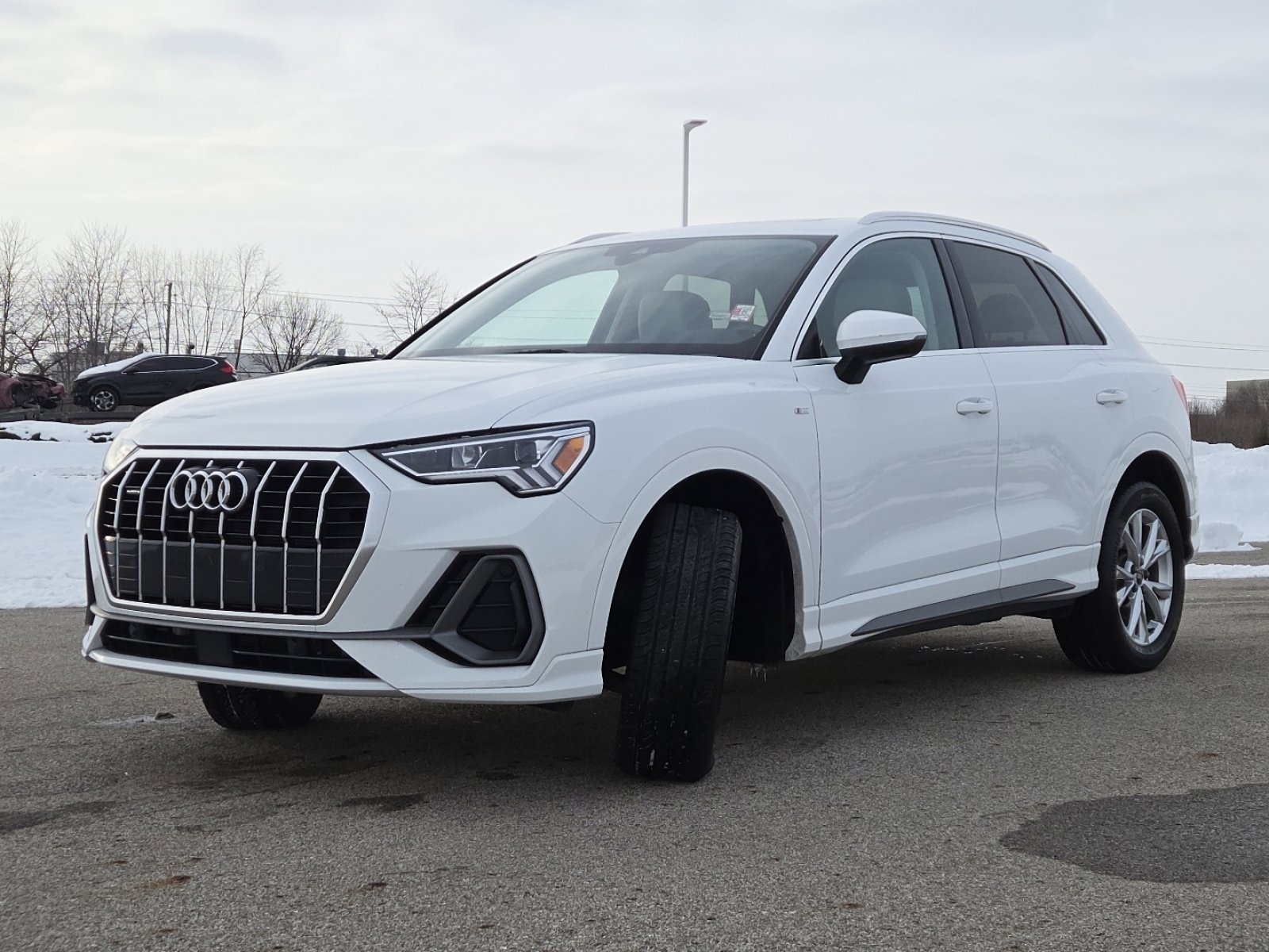 Used 2025 Audi Q3 2.0T Premium image 13