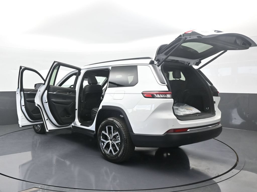 Used 2025 Jeep Grand Cherokee L Limited RWD image 72