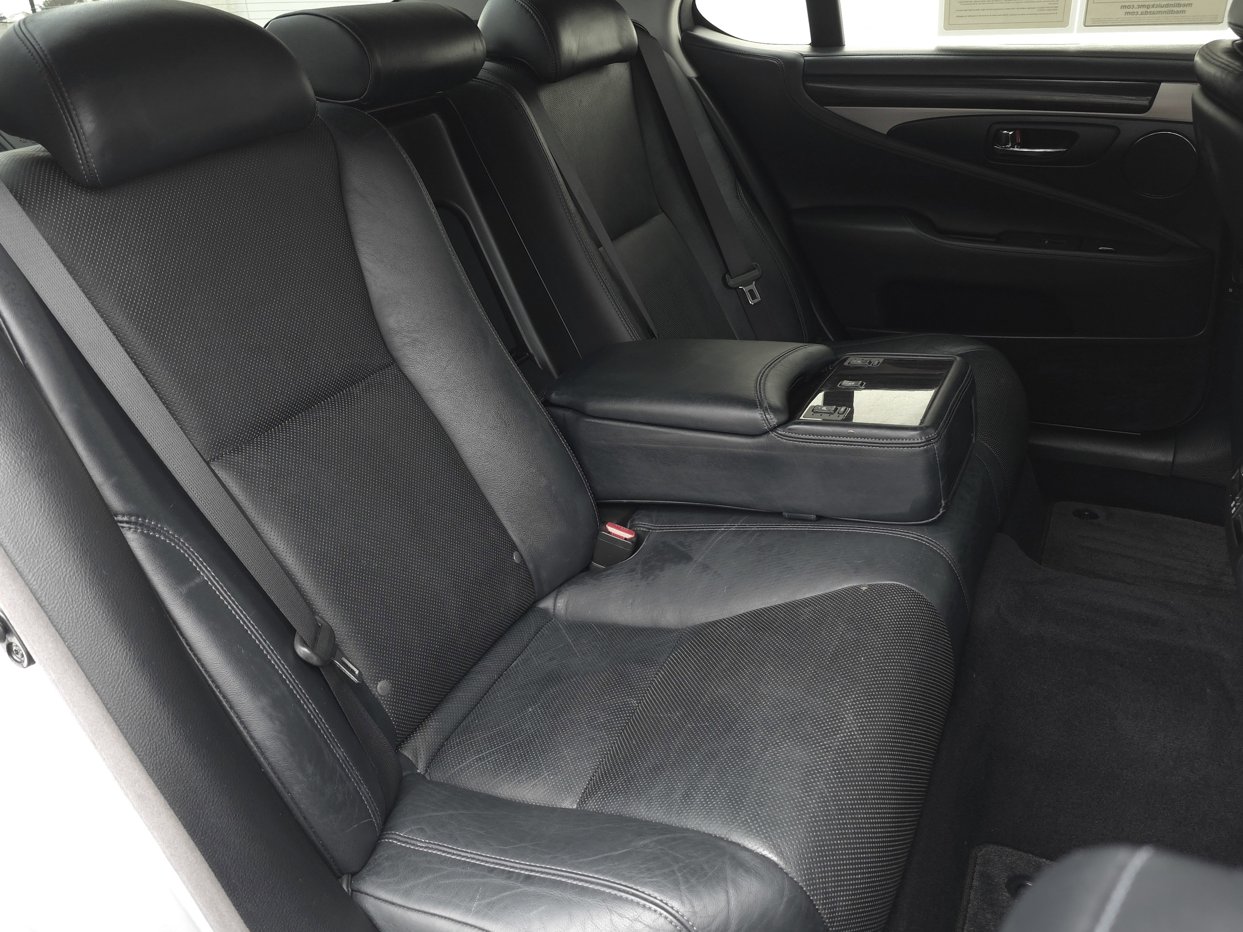 Used 2013 Lexus LS 460 AWD image 38