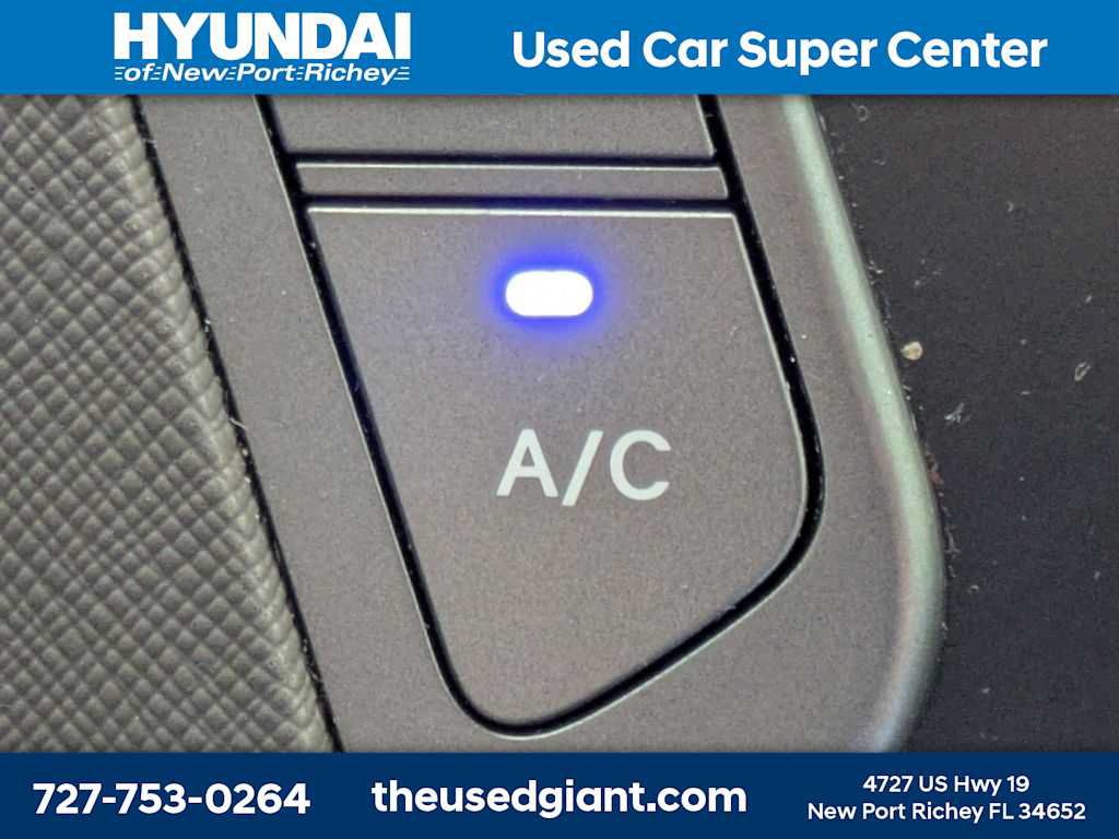Used 2019 Hyundai Santa Fe XL FWD image 32