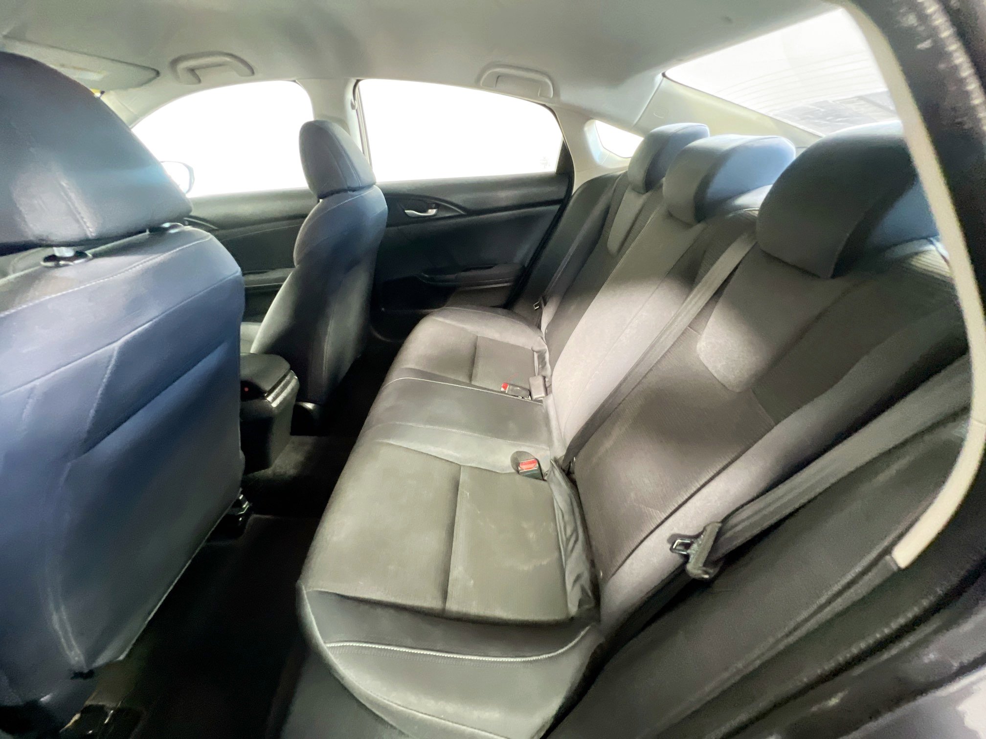 Used 2019 Honda Insight LX image 29