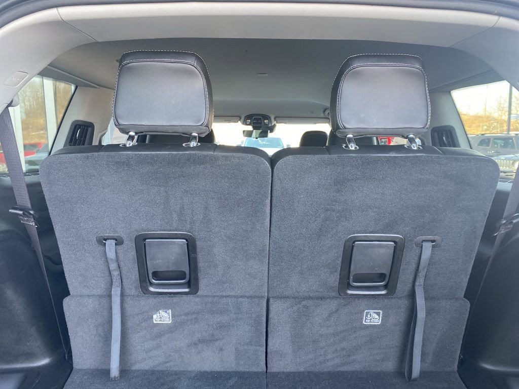 Certified 2023 Jeep Grand Cherokee L Limited w/ Luxury Tech Group II image 15