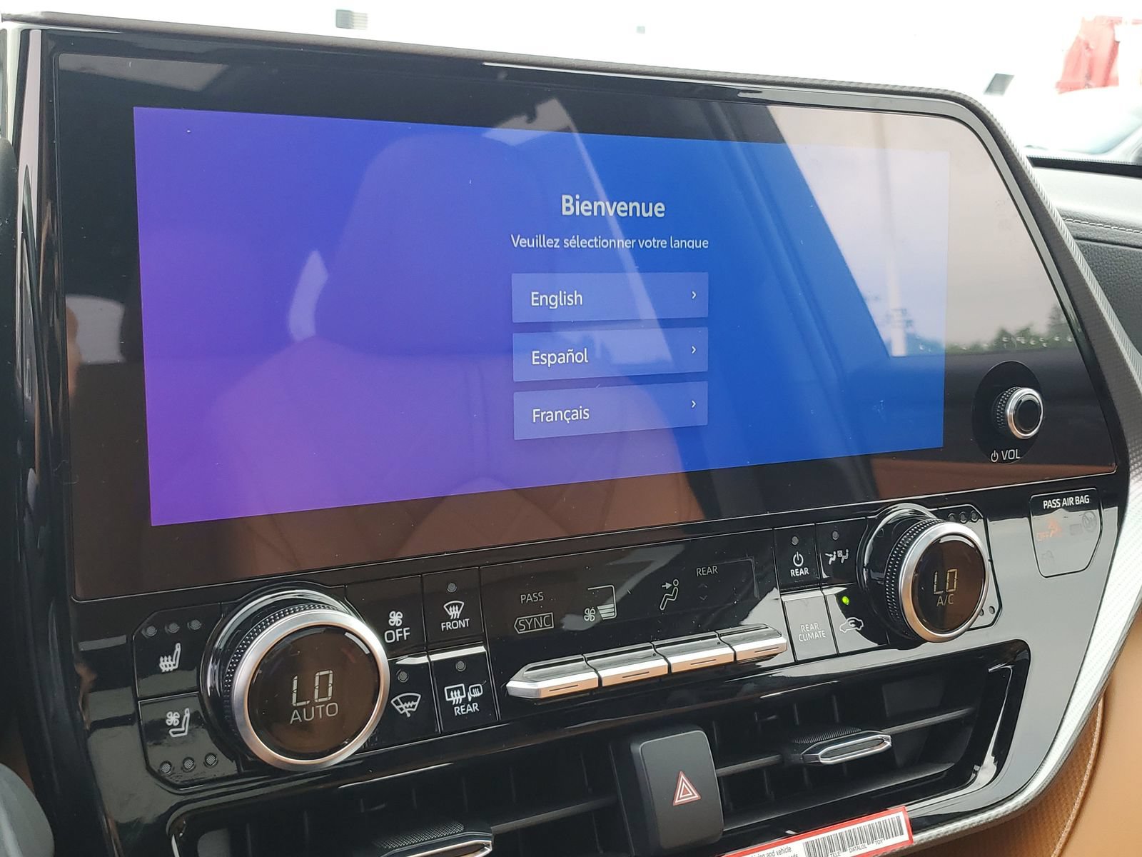 New 2026 Toyota Highlander Platinum AWD/4WD image 25