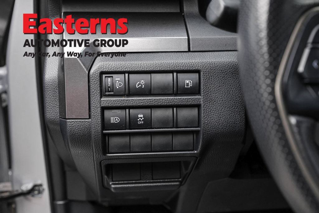 Used 2025 Toyota 4Runner SR5 AWD/4WD image 20