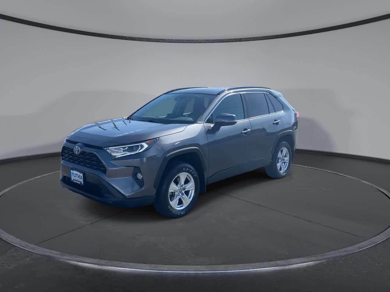 Used 2021 Toyota RAV4 XLE AWD/4WD image 4