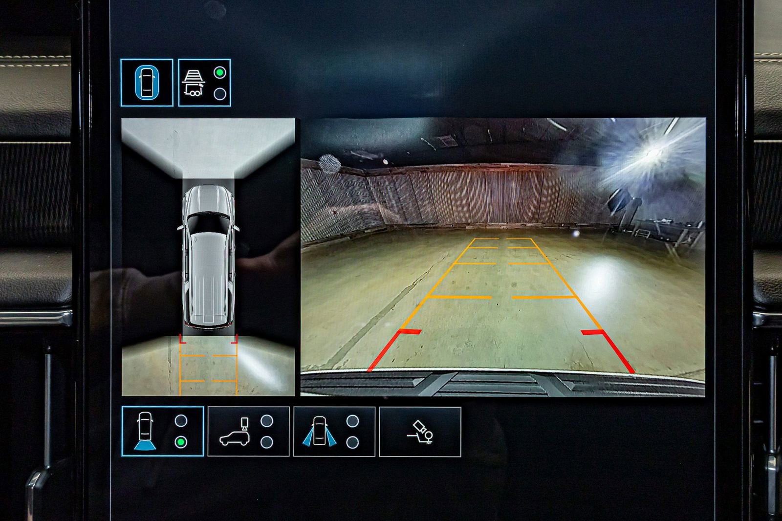 Used 2025 GMC Yukon XL Elevation w/ Technology Package image 19