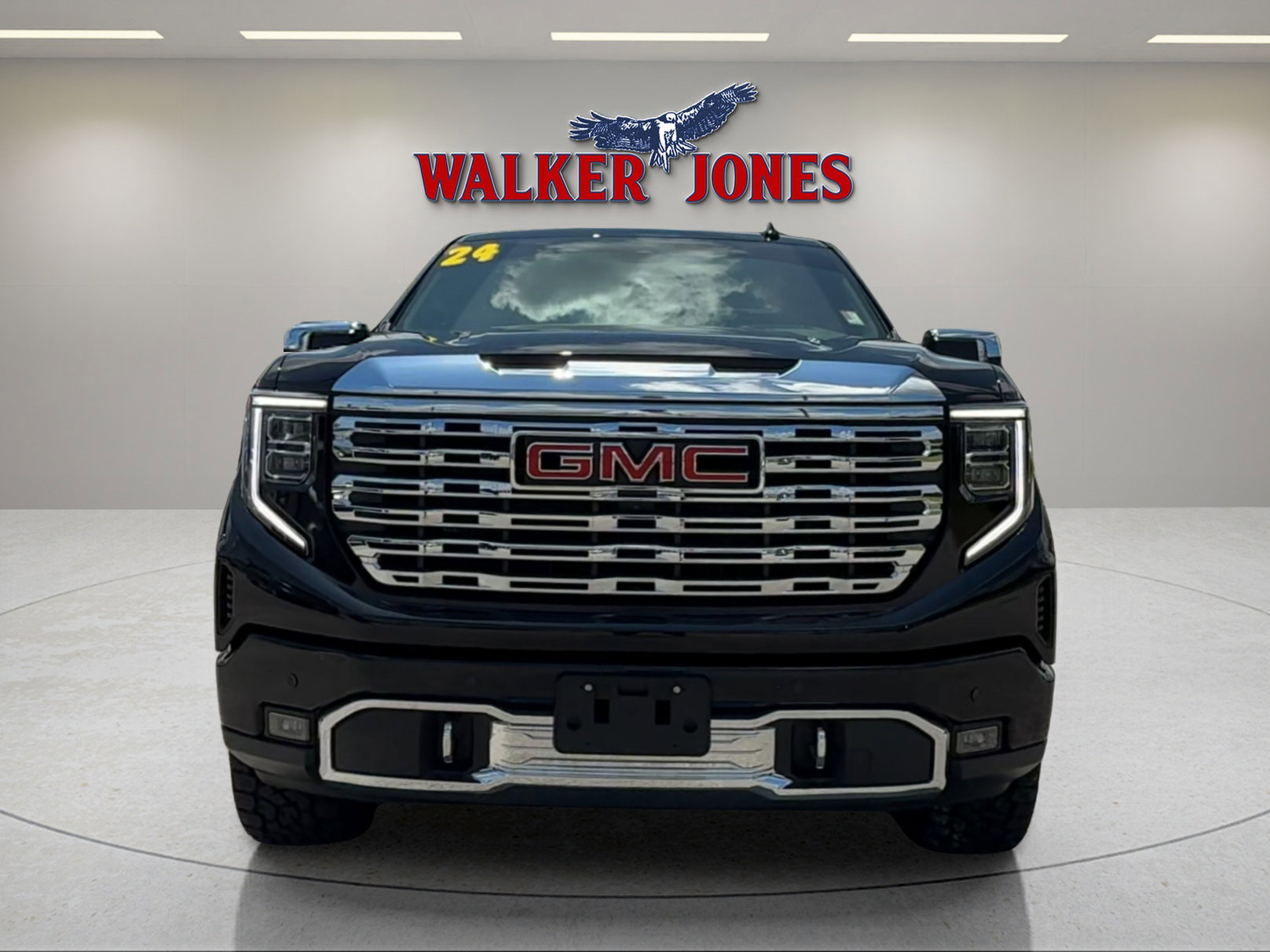Used 2024 GMC Sierra 1500 Denali w/ Denali Reserve Package image 8