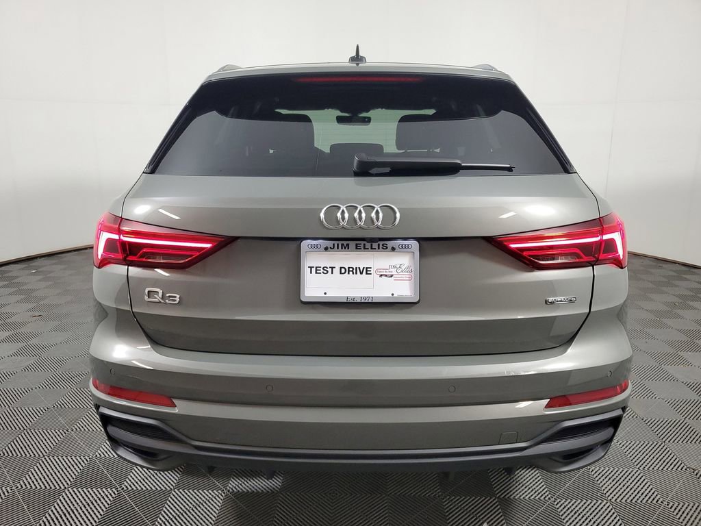 Used 2024 Audi Q3 2.0T Premium AWD/4WD image 5