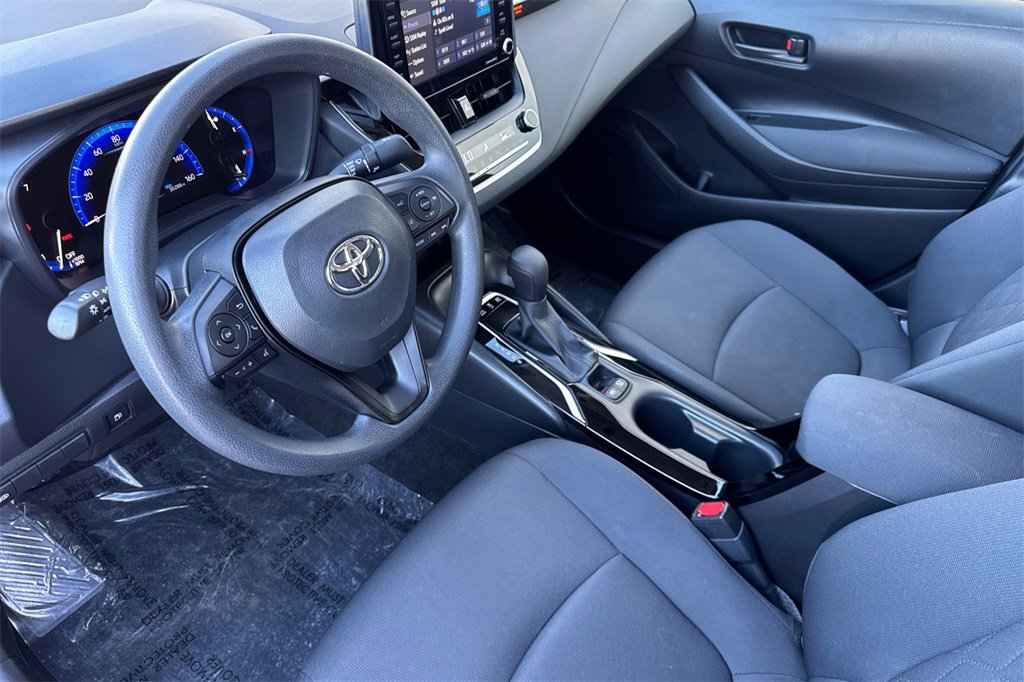 Used 2022 Toyota Corolla LE image 12