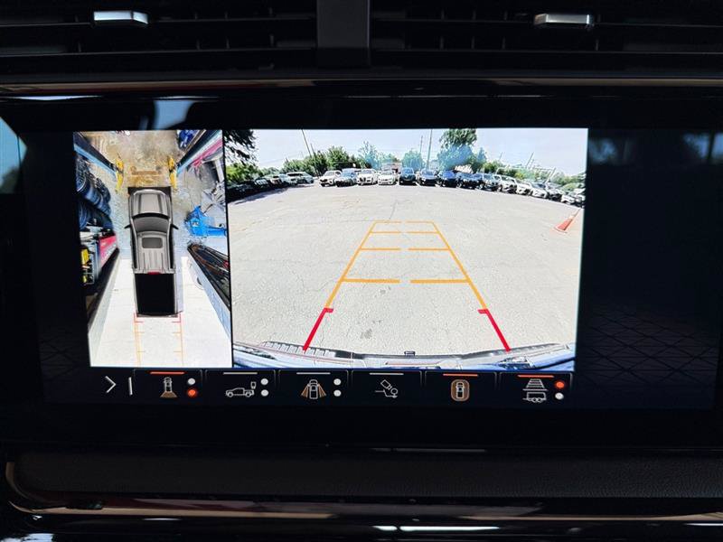 Used 2024 GMC Sierra 1500 AT4 w/ Technology Package AWD/4WD image 23