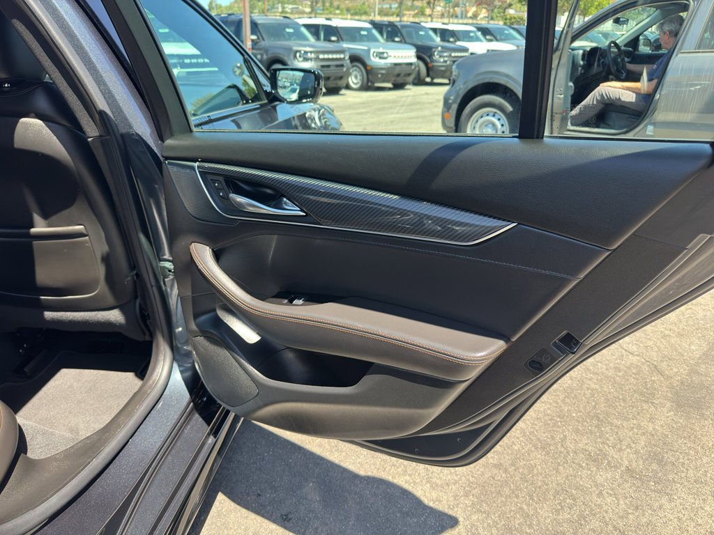 Used 2025 Cadillac CT5 Sport RWD image 30