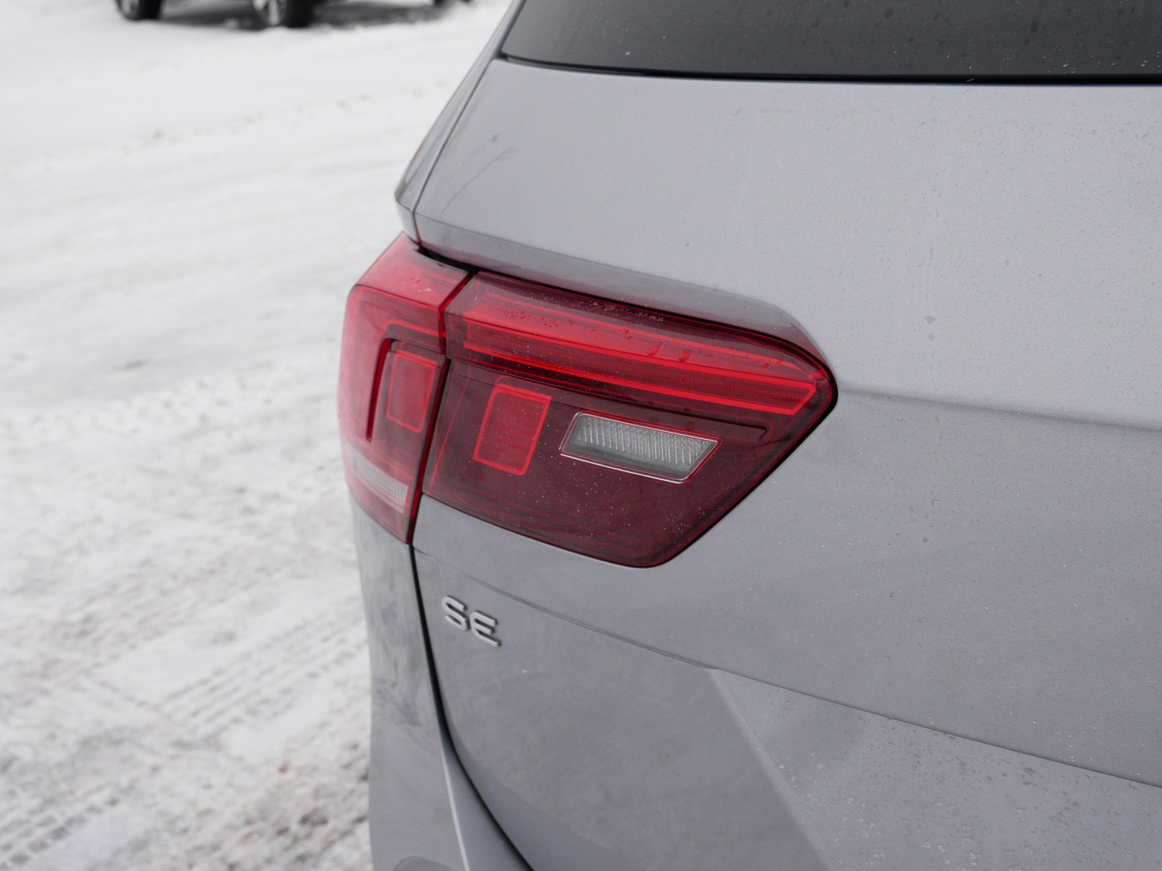 Certified 2024 Volkswagen Tiguan SE image 17