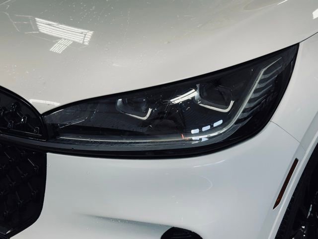 Used 2025 Lincoln Aviator Reserve w/ Equipment Group 201A image 2