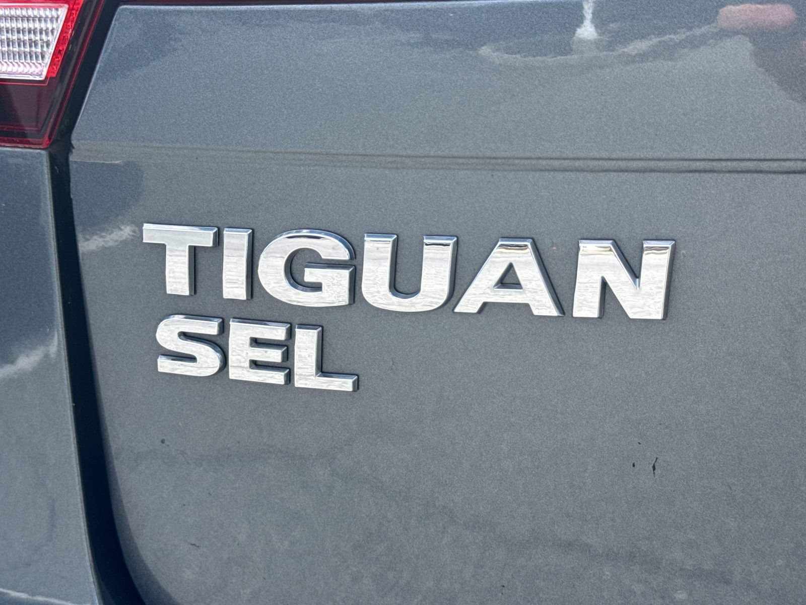 Certified 2021 Volkswagen Tiguan SEL Premium R-Line AWD/4WD image 39