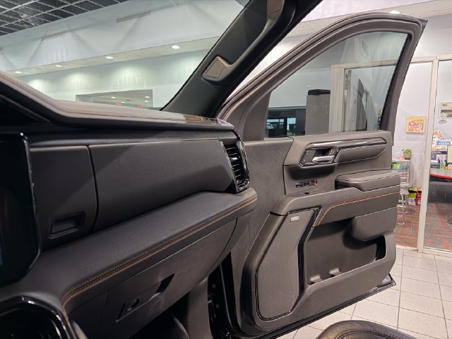Used 2023 GMC Sierra 1500 AT4 w/ AT4 Premium Package AWD/4WD image 25