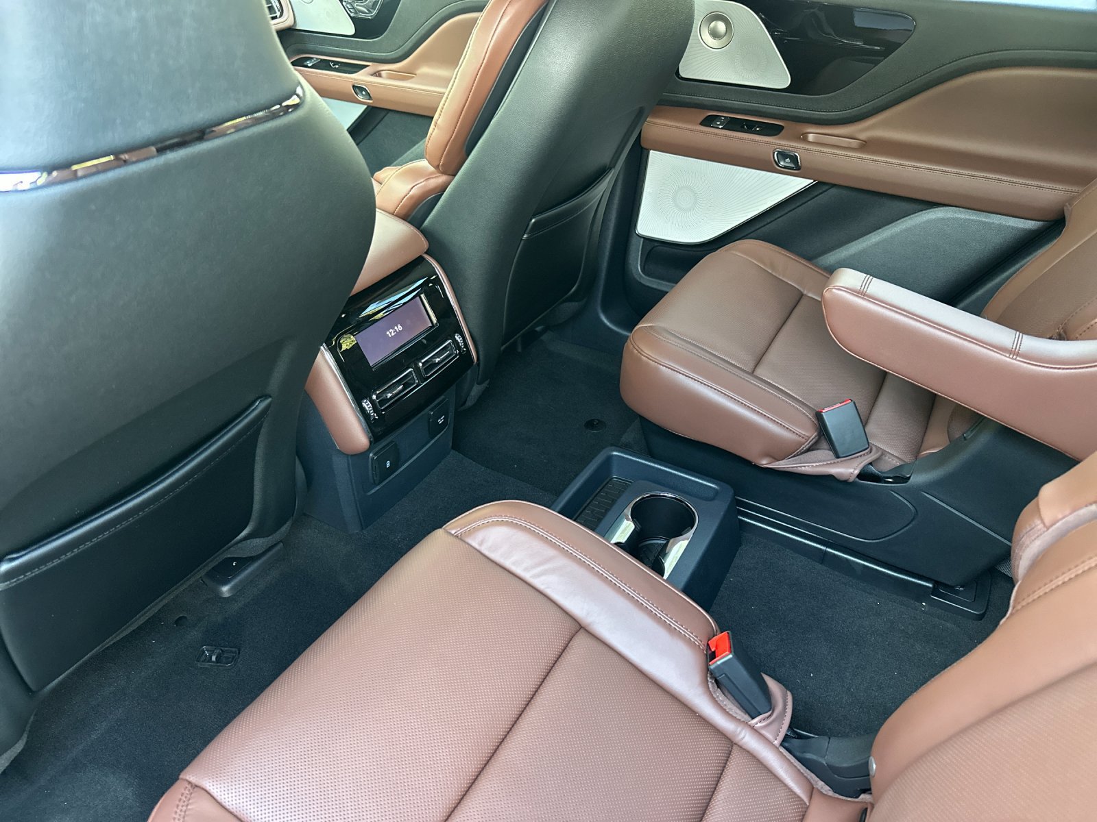 New 2026 Lincoln Aviator Reserve AWD/4WD image 11