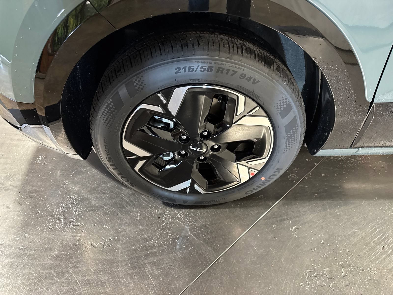 New 2026 Kia Niro Wind w/ Wind Preserve Package FWD image 2