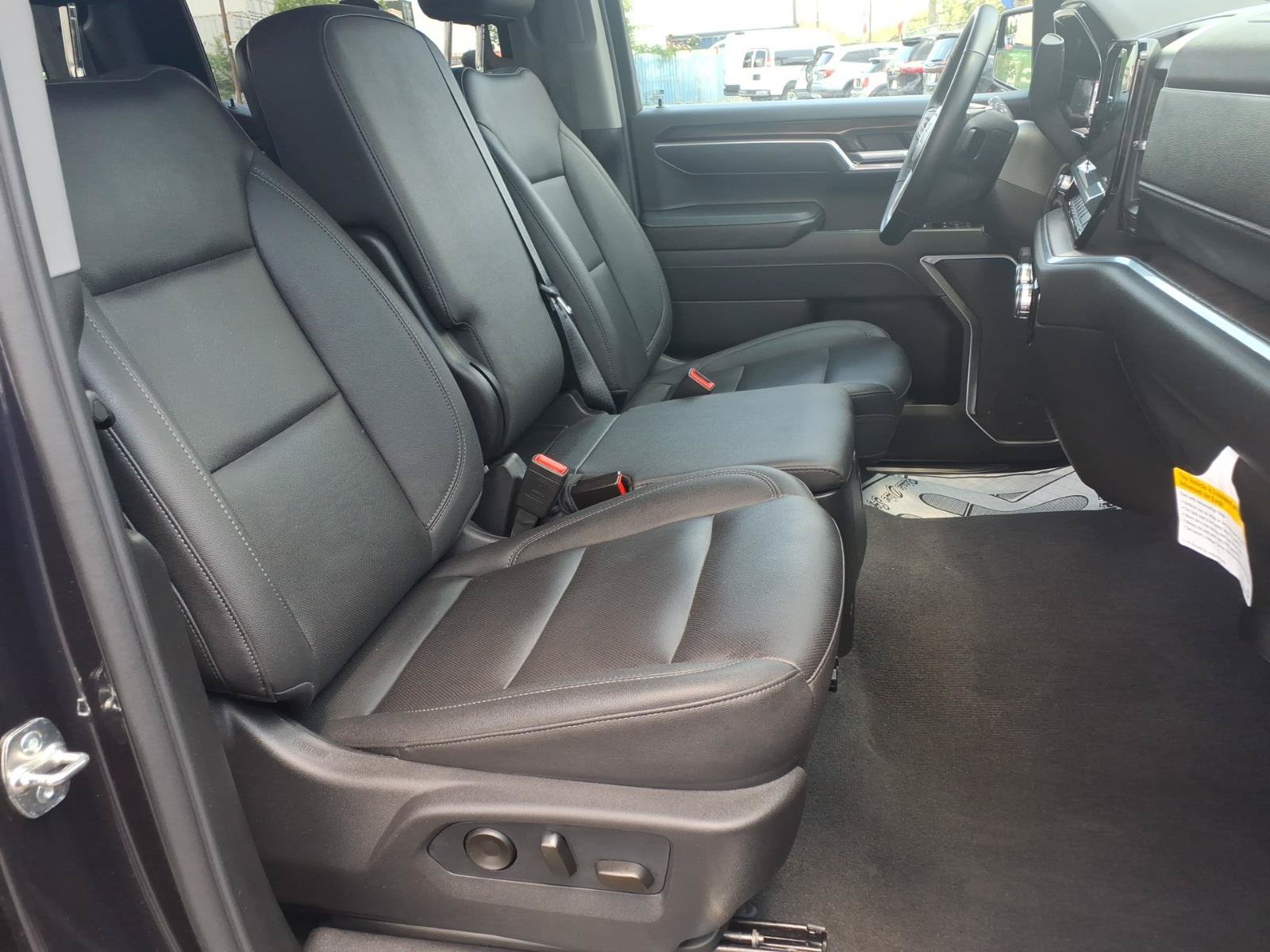 Used 2026 GMC Sierra 1500 SLT AWD/4WD image 14