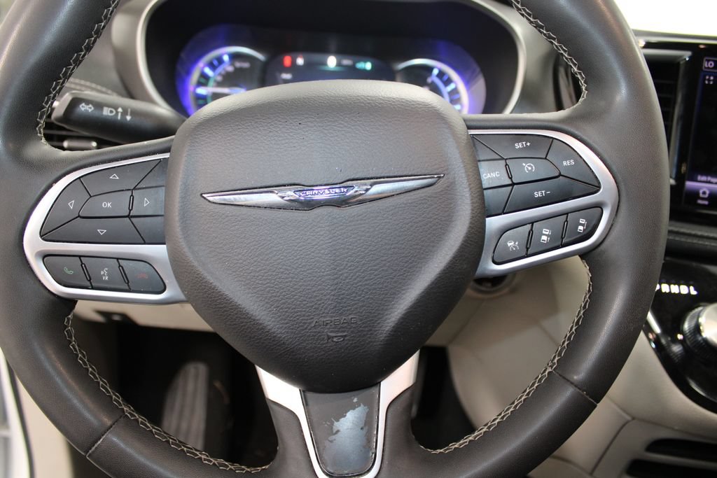 Used 2024 Nissan Versa SR FWD image 68
