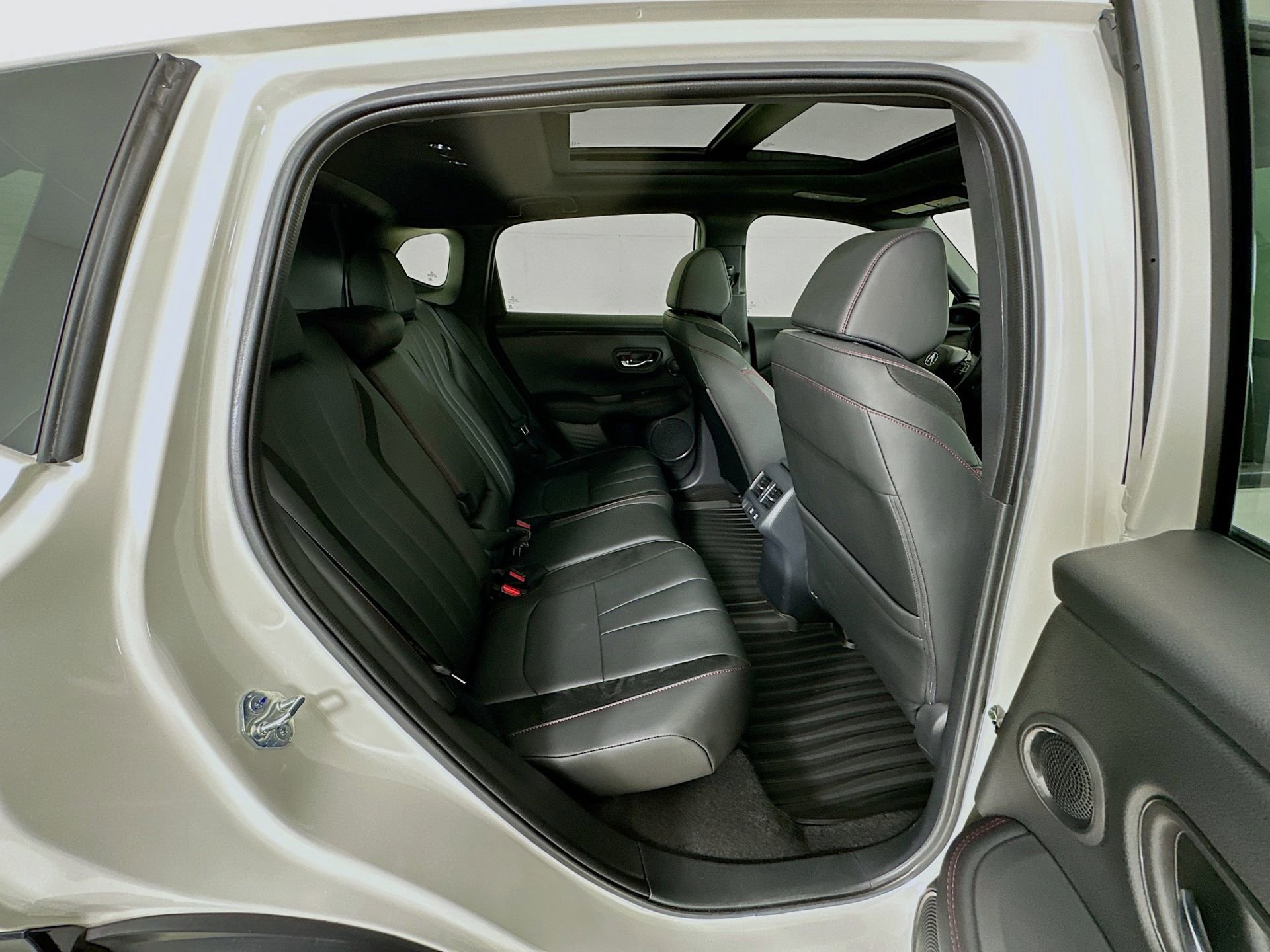 Used 2025 Acura ADX A-Spec image 31