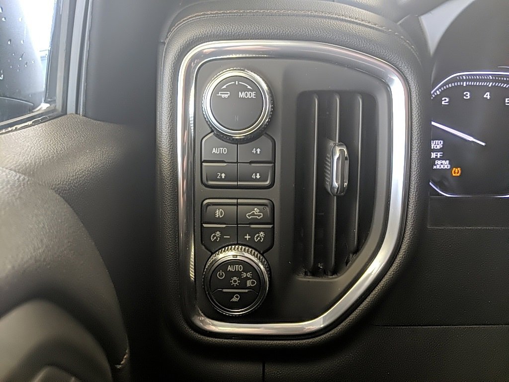 Used 2021 GMC Sierra 1500 AT4 image 25