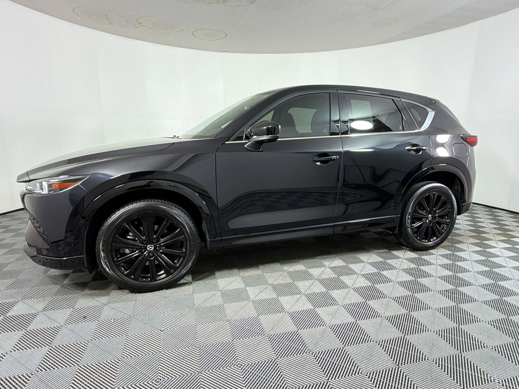 Used 2025 MAZDA CX-5 2.5 Turbo w/ Premium Package image 2