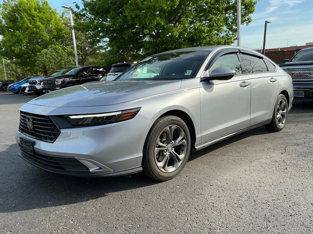 Used 2023 Honda Accord EX image 3
