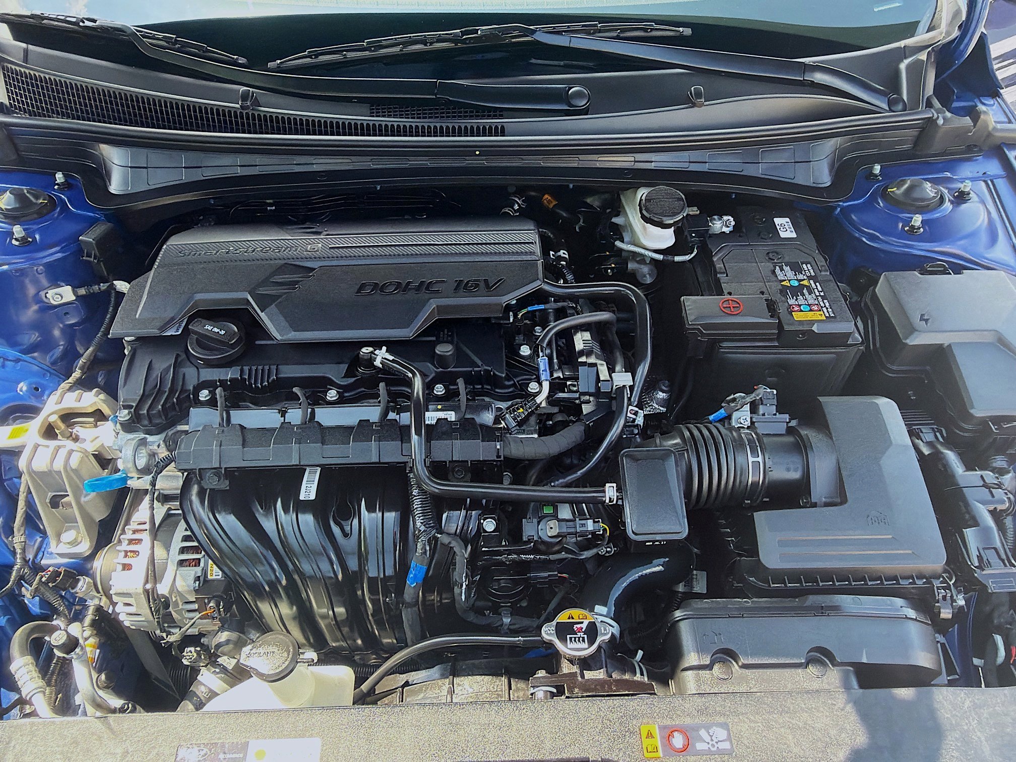 Used 2025 Hyundai Elantra Sport FWD image 33