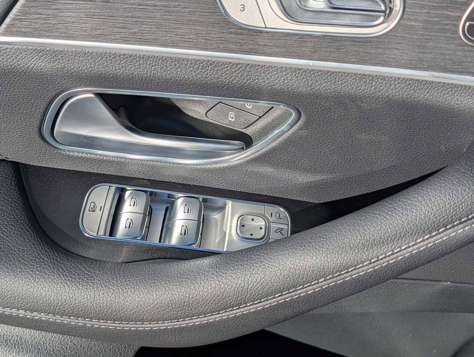 New 2026 Mercedes-Benz GLE 350 4MATIC image 17
