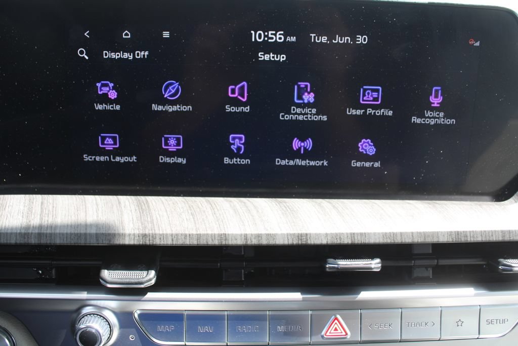 Certified 2024 Kia Telluride EX w/ EX Captain's Chair Package FWD image 54