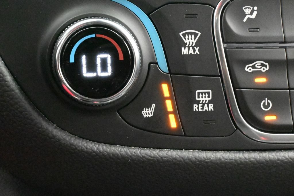 Used 2024 Chevrolet Equinox LT FWD image 21