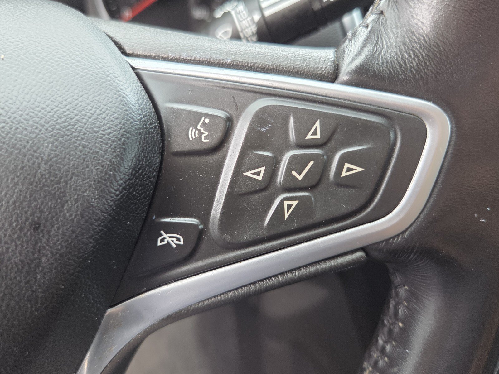Used 2022 Chevrolet Equinox LT FWD image 21