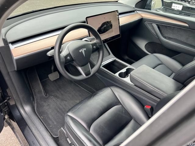 Used 2024 Tesla Model Y Long Range AWD/4WD image 10