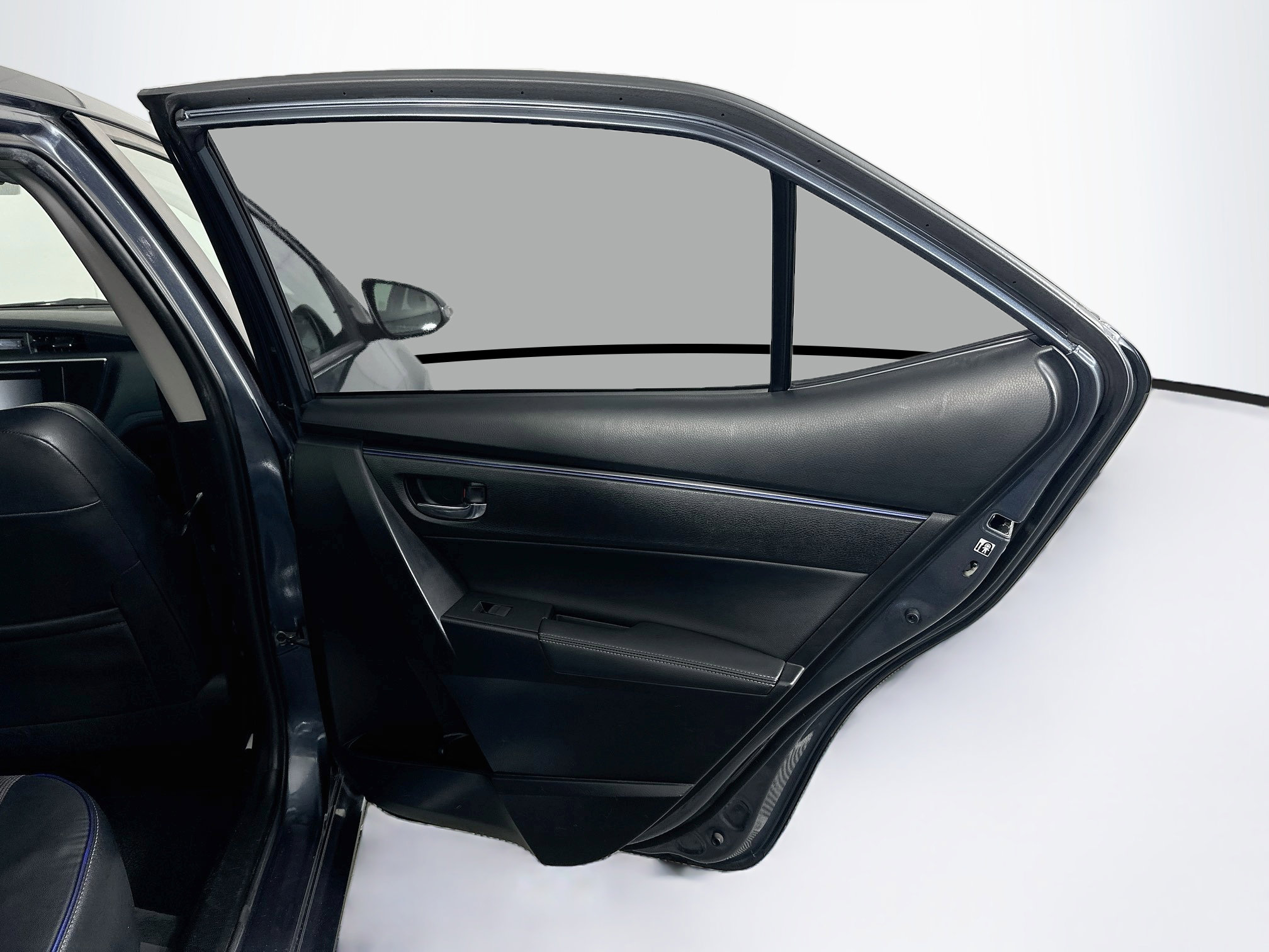 Used 2019 Toyota Corolla SE w/ Carpet Mat Package (TMS) FWD image 28