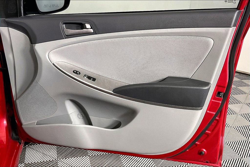 Used 2017 Hyundai Accent SE image 25