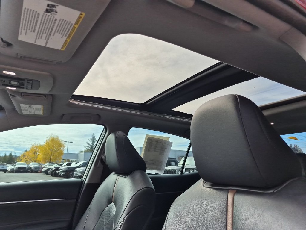 Used 2018 Toyota Camry XLE w/ Driver Assist Package FWD image 28