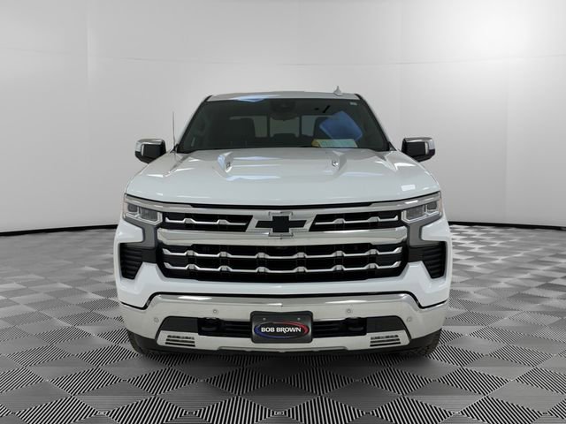 Certified 2022 Chevrolet Silverado 1500 LTZ w/ Technology Package AWD/4WD image 8