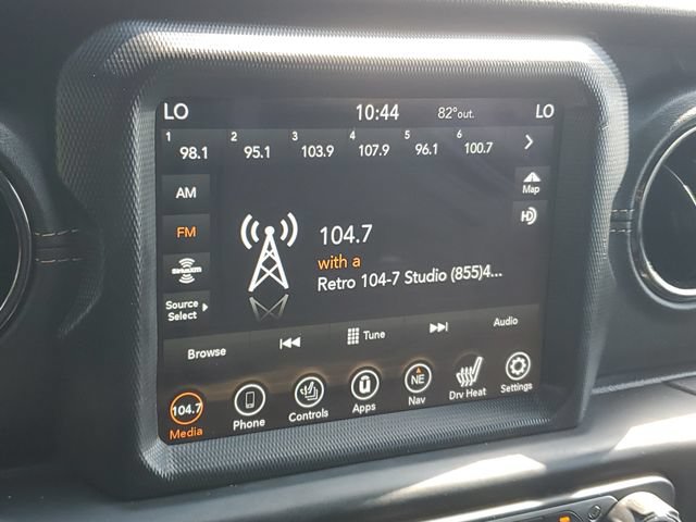 Used 2021 Jeep Wrangler Unlimited Sahara AWD/4WD image 25