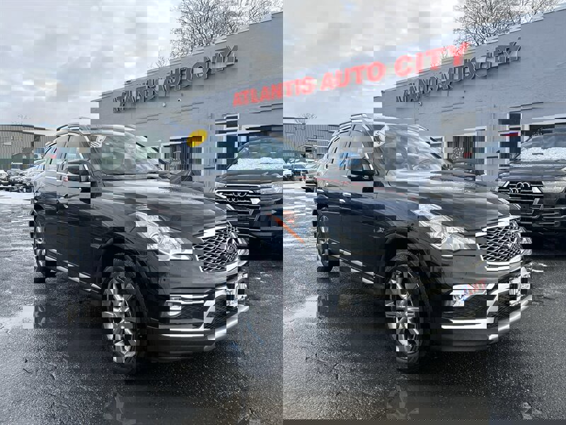 Used 2017 INFINITI QX50 Journey w/ Premium Package image 3