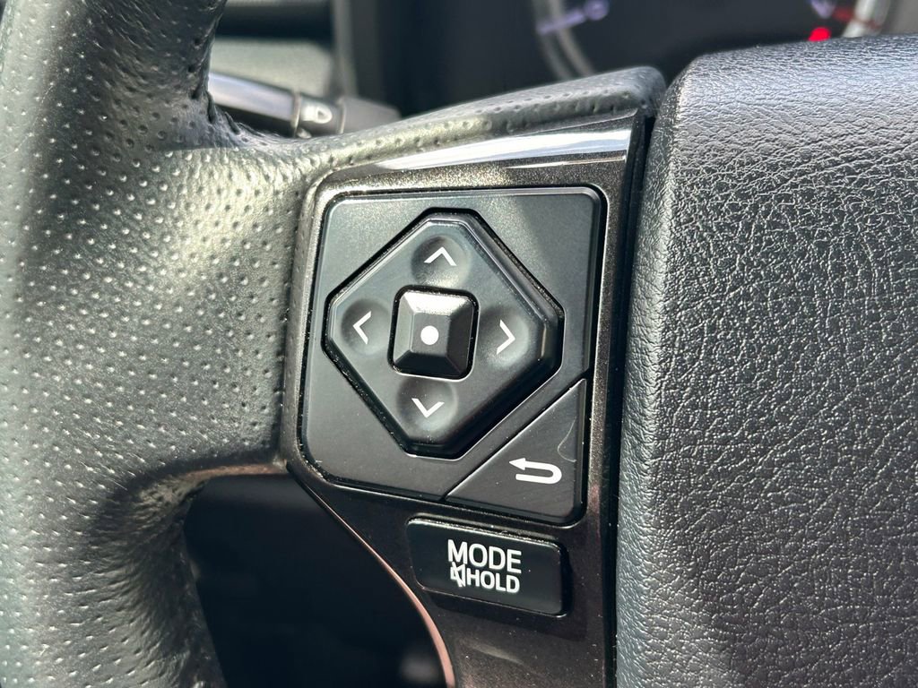 Used 2019 Toyota 4Runner TRD Off-Road Premium AWD/4WD image 36