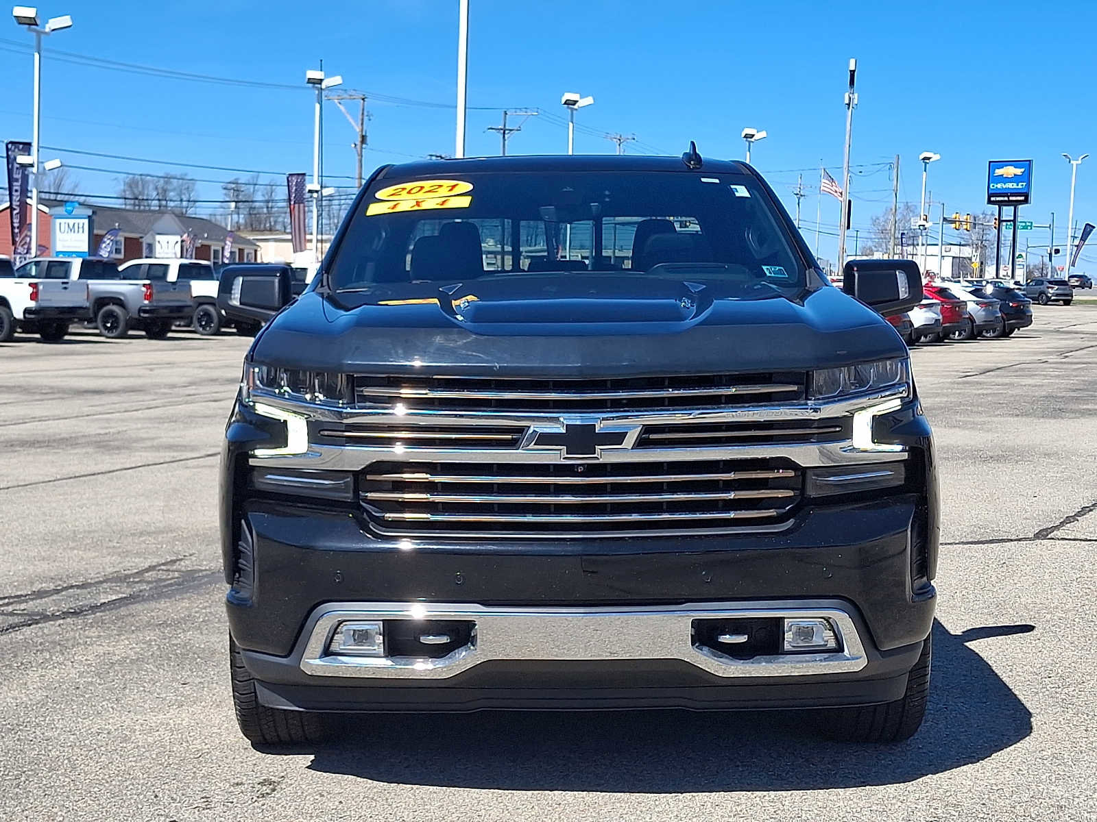 Used 2021 Chevrolet Silverado 1500 High Country w/ Technology Package image 3