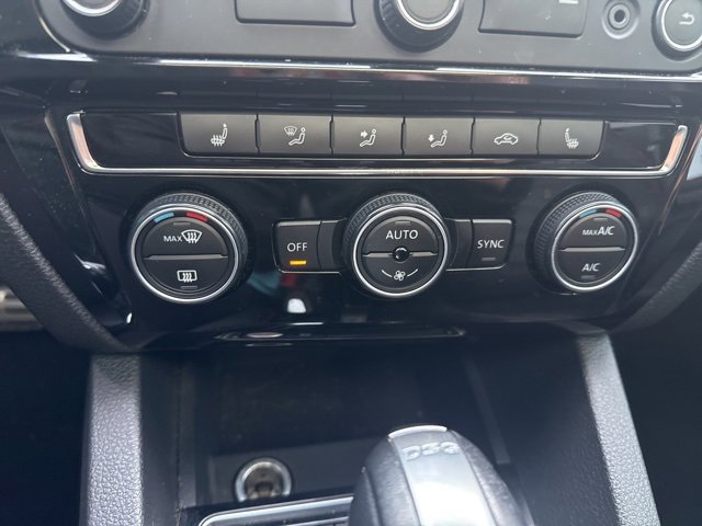 Used 2015 Volkswagen Jetta GLI SEL image 23