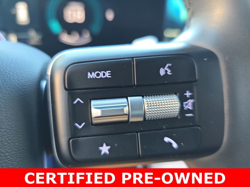 Used 2025 Hyundai Santa Fe SEL FWD image 20