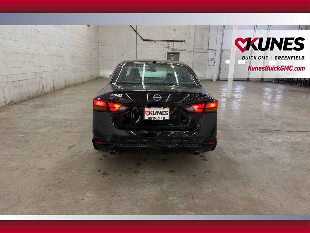 Used 2025 Nissan Altima 2.5 SR FWD image 6