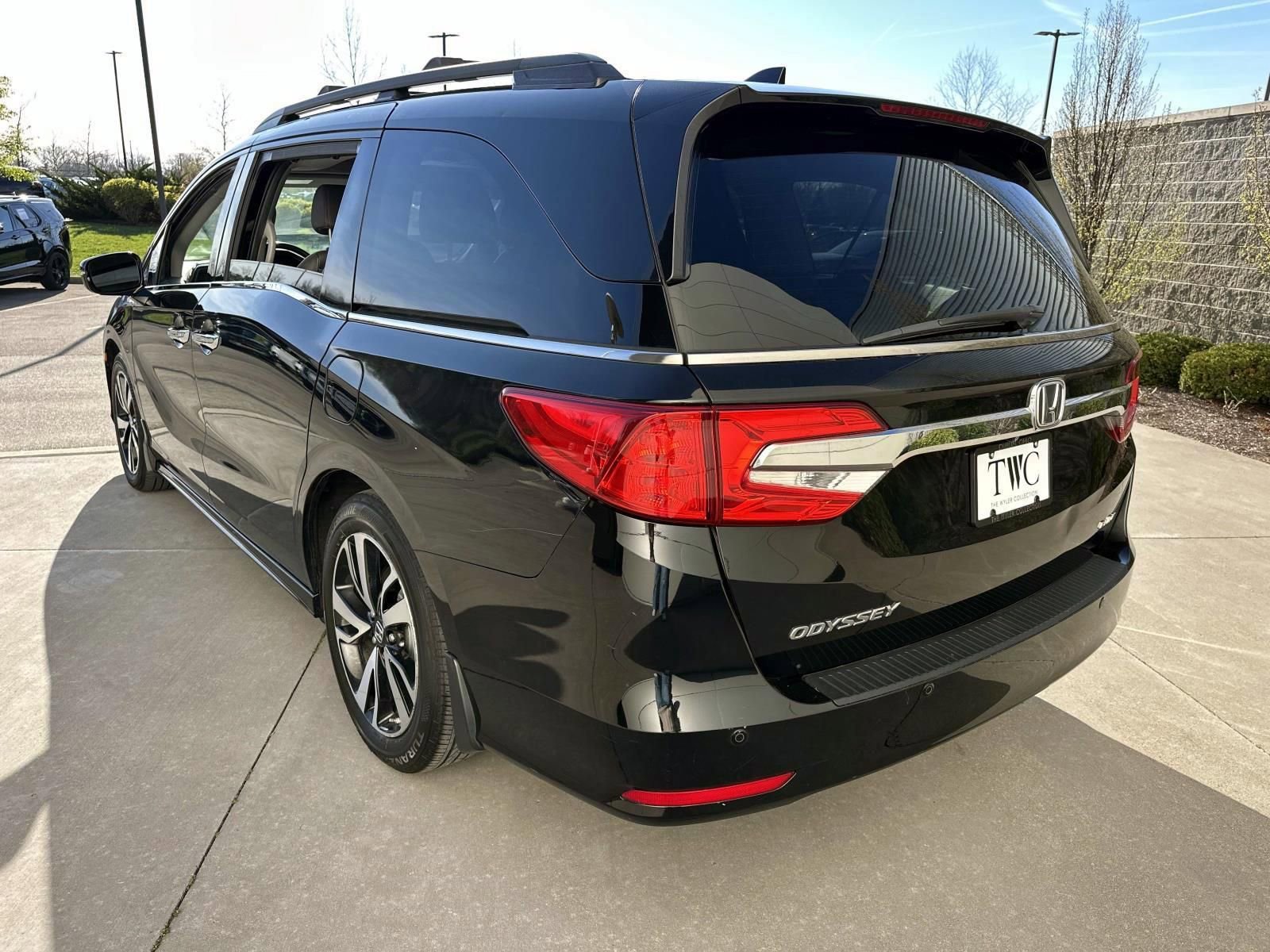 Used 2019 Honda Odyssey Elite image 7