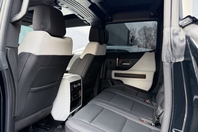 Used 2024 GMC Hummer EV 2X image 40