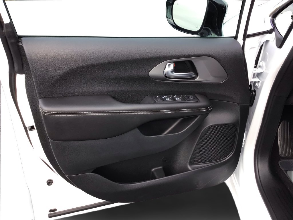 New 2027 Chrysler Pacifica LX FWD image 20