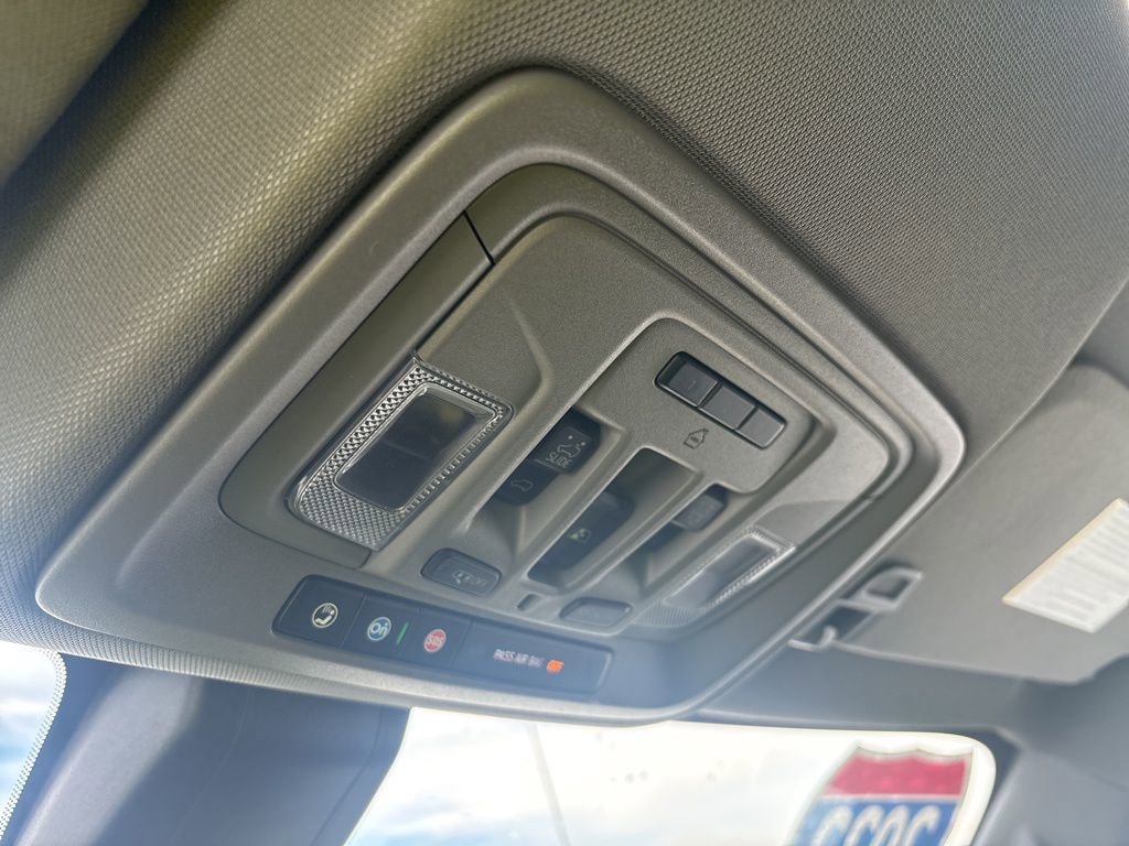 Used 2022 GMC Sierra 1500 Denali w/ Denali Premium Package AWD/4WD image 15