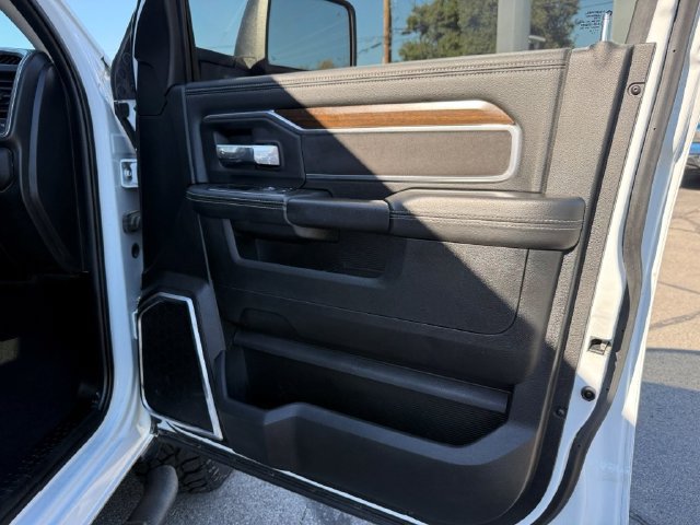 Used 2024 RAM 2500 Laramie AWD/4WD image 21
