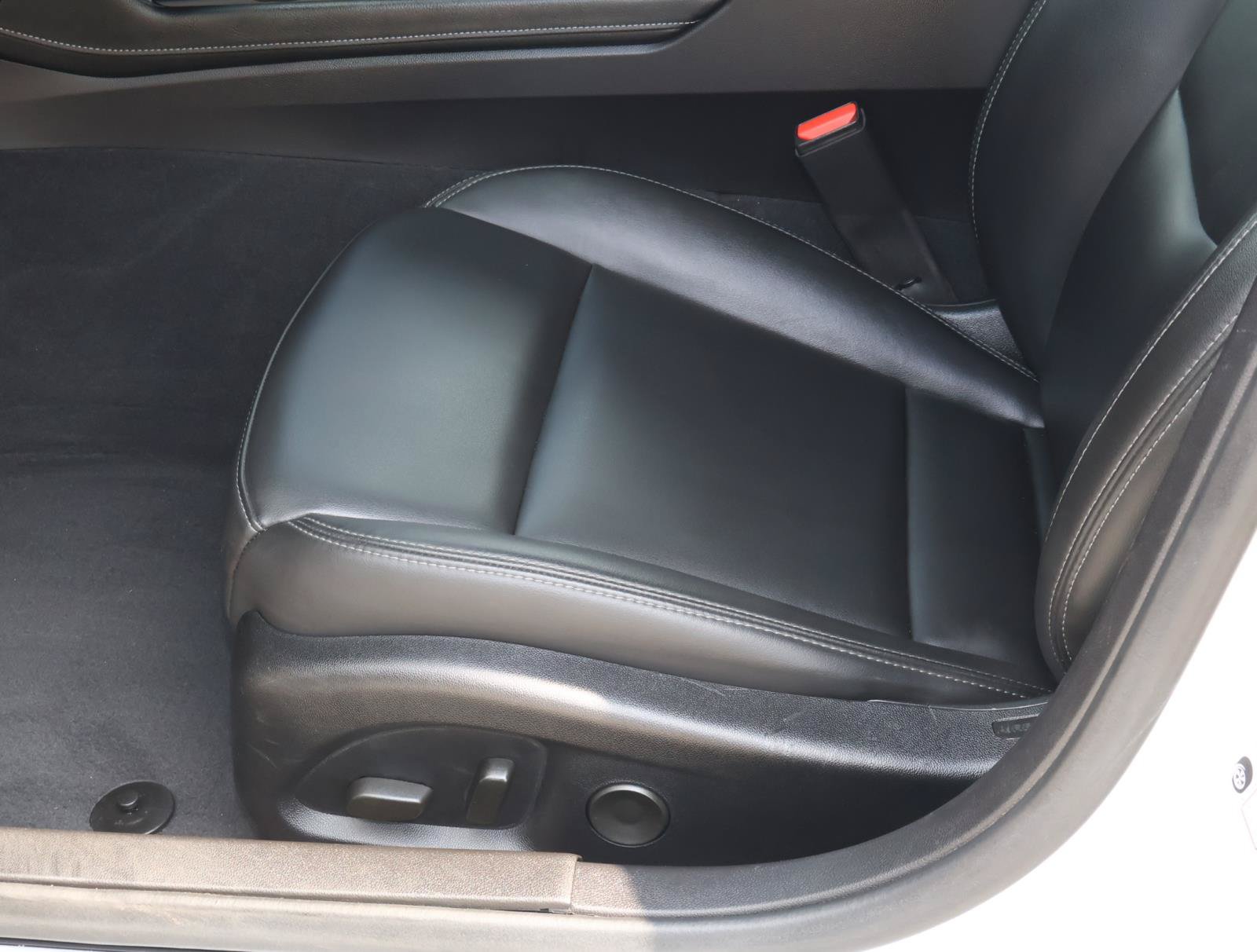 Used 2023 Cadillac CT5 Luxury RWD image 18
